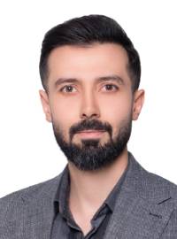 تصویر آقای رنجبر مدیرعامل مجموعه صنایع روشنایی آتروسا